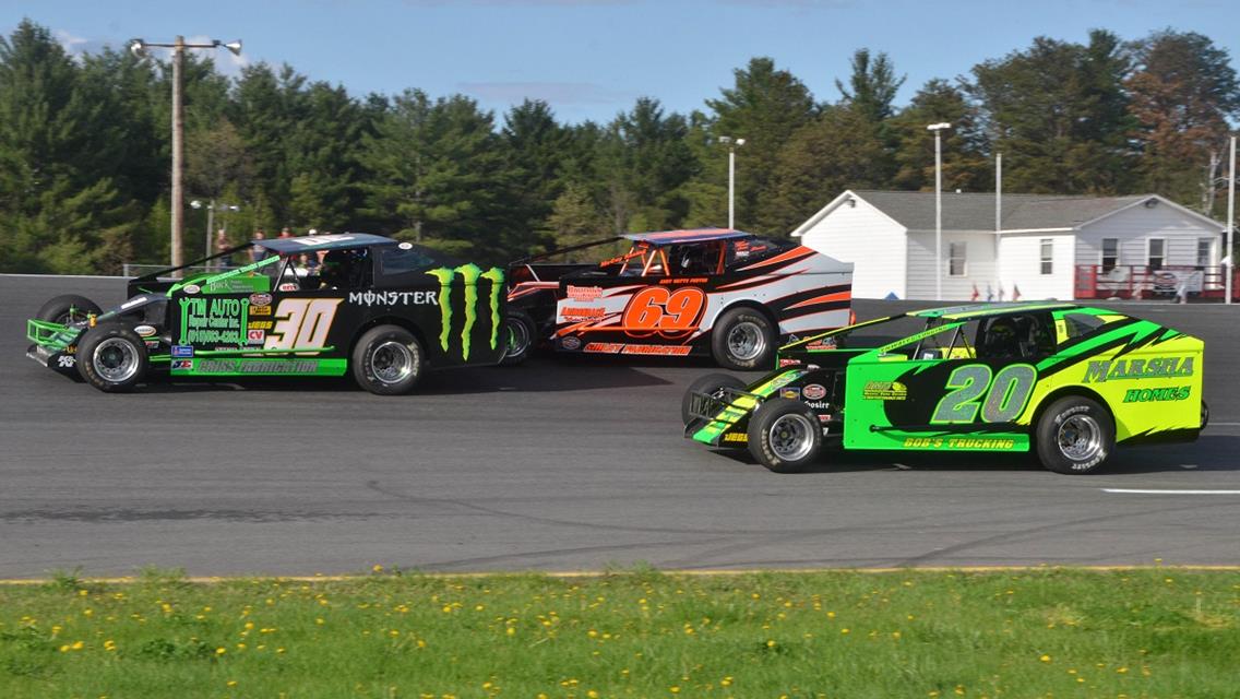 Strong “Middle” Group Aiming for the Stars at Airborne Park Speedway