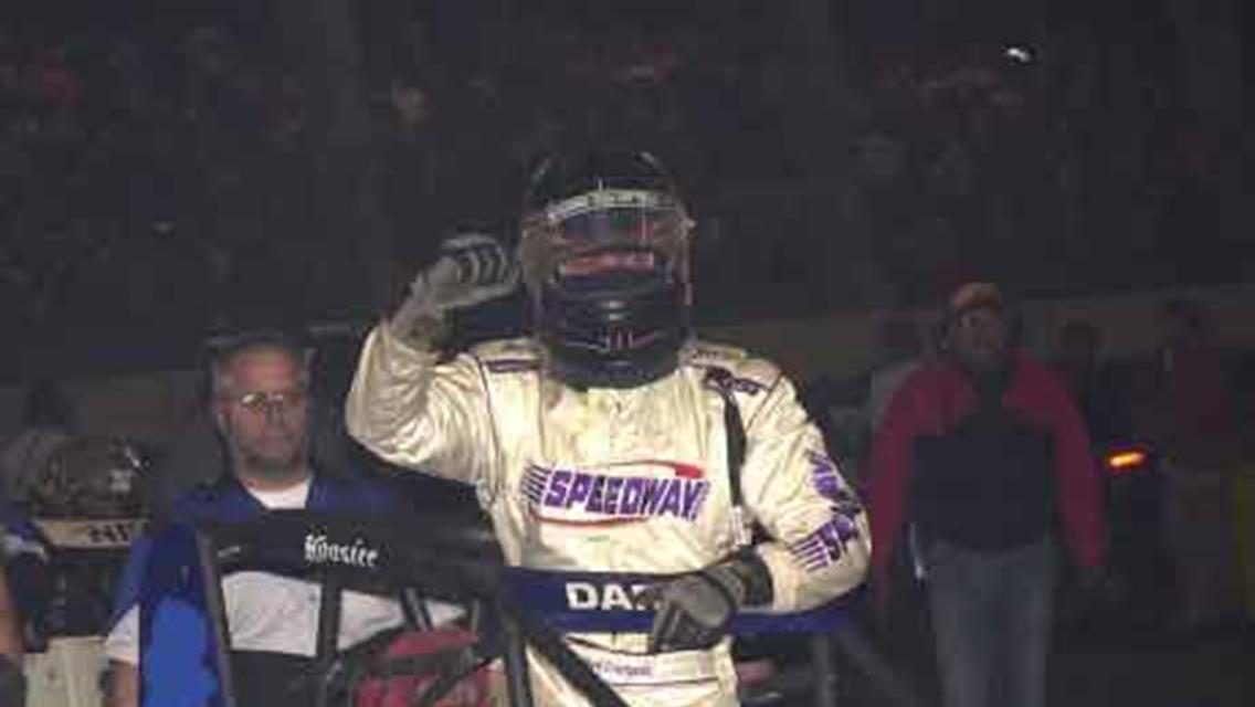 Darland Does it in Oklahoma Dodge Dealers Chili Bowl Qualifier