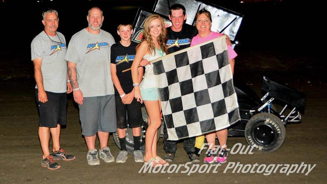 Binz Charges From Sixth to Capture First Career Micro Sprint Win at Mountain Creek