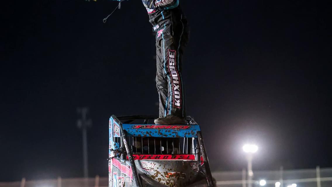 Kuxhouse Wins Finale; Taylor Caps Wisconsin WingLESS Crown