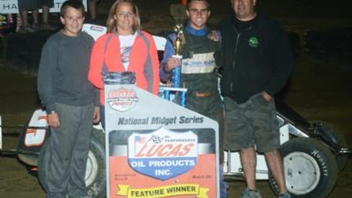 Peck Reigns in First POWRi Victory
