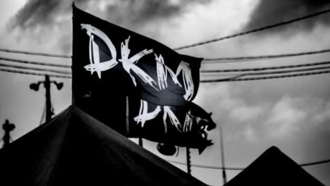 Partners in Disruption: Fonda Speedway &amp; DKM Team Up for 2019 â€˜Black Flag Sectionâ€™ Promotion