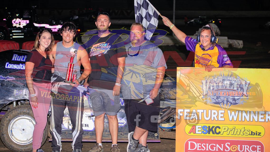 Meyer, Noll, Baker,Everhart, Raffurty Visit Victory Lane