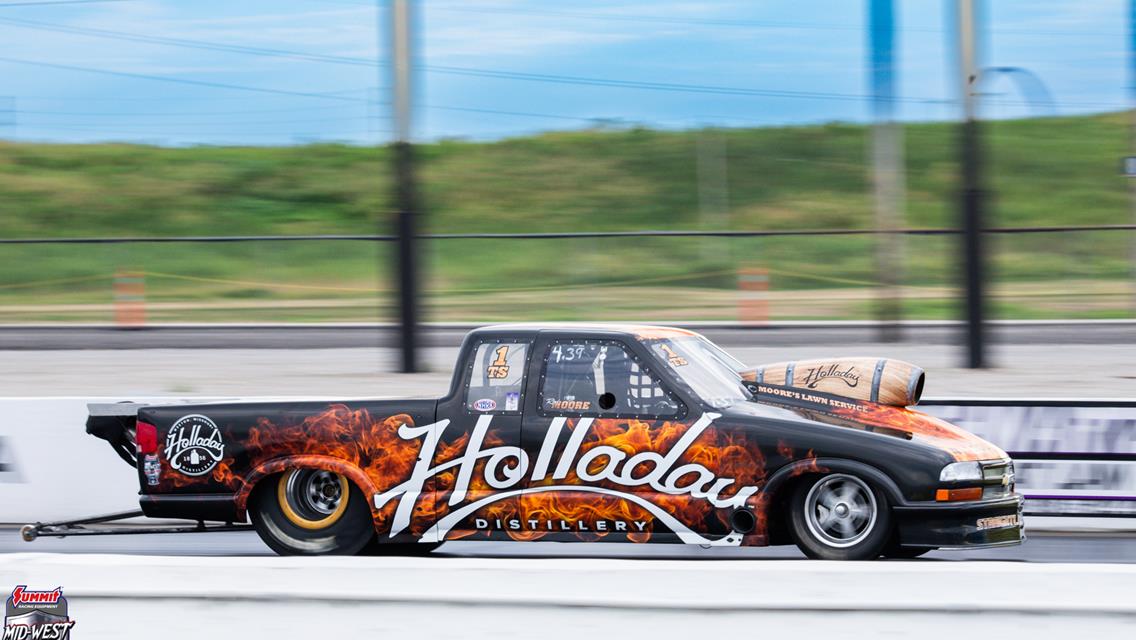 Mid-West Drag Racing Series Night of Fire &amp; Thunder Recap