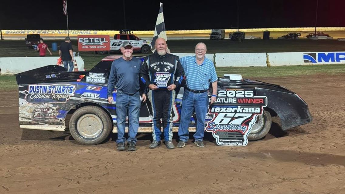 Gibbons &amp; Price Take Their Turns in Victory Lane