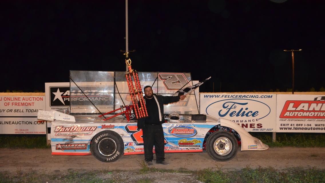Tom Sprague Jr. Wins Labor Day Outlaw Special at Winston Speedway