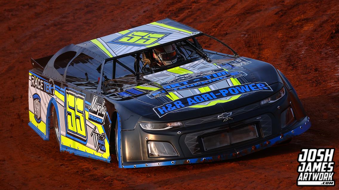 Street Stock Racing takes center stage with Thursday Night Thunder at Clarksville Speedway!