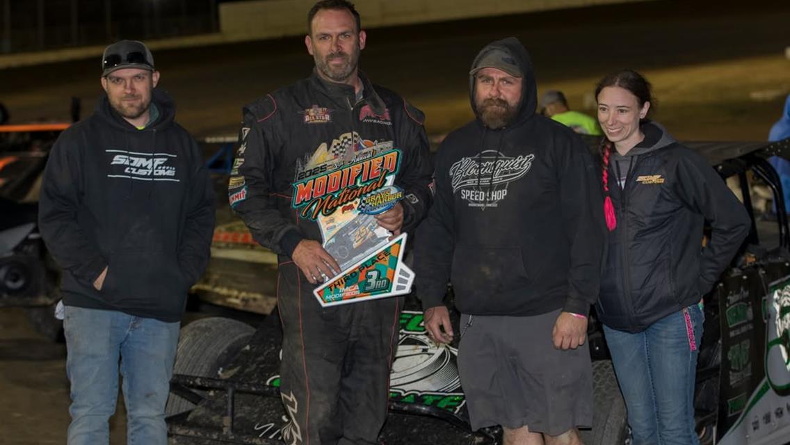 Bricen James wins the Modified Nationals