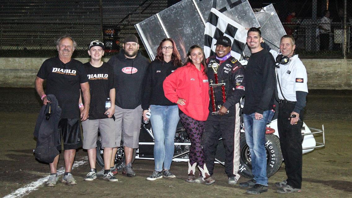 Chris Crowder Claims POWRi Lightning Sprint Nationals Championship Night Victory