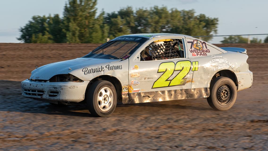 HANSON GOES BACK-TO-BACK AT DACOTAH SPEEDWAY