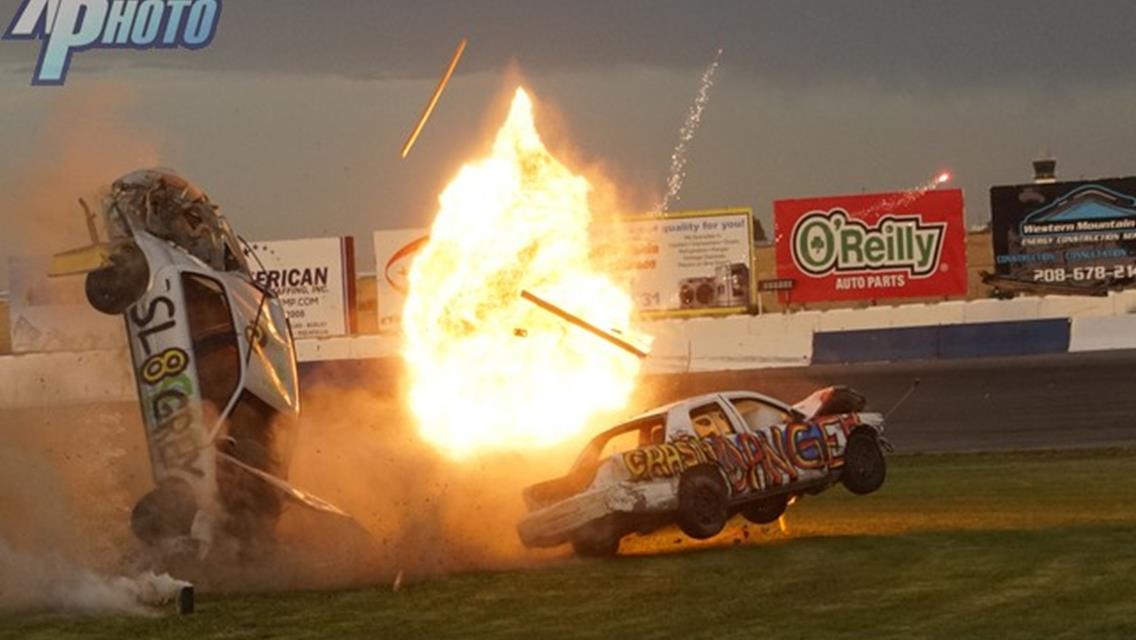 Carnage King at Quale&#39;s Electronics Eve of Destruction II