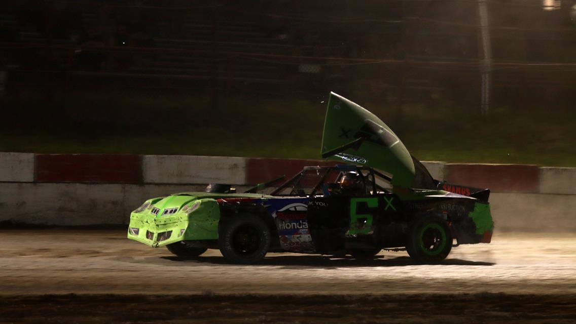 Devin Bell survives 75 laps of wild action in the Joe Mama’s Sporting Goods 4/6 Cylinder Enduro for the win. Dana Carter wins in the LaValley Building
