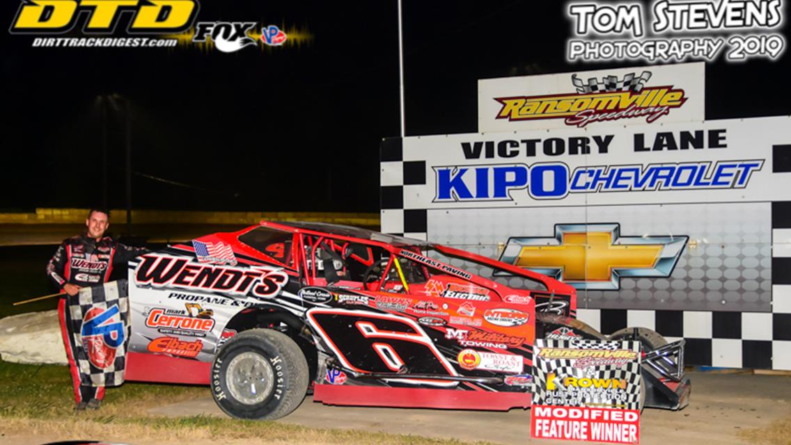 WILLIAMSON, RUDOLPH &amp; BOWMAN PUT ON A SHOW AT THE BIG R