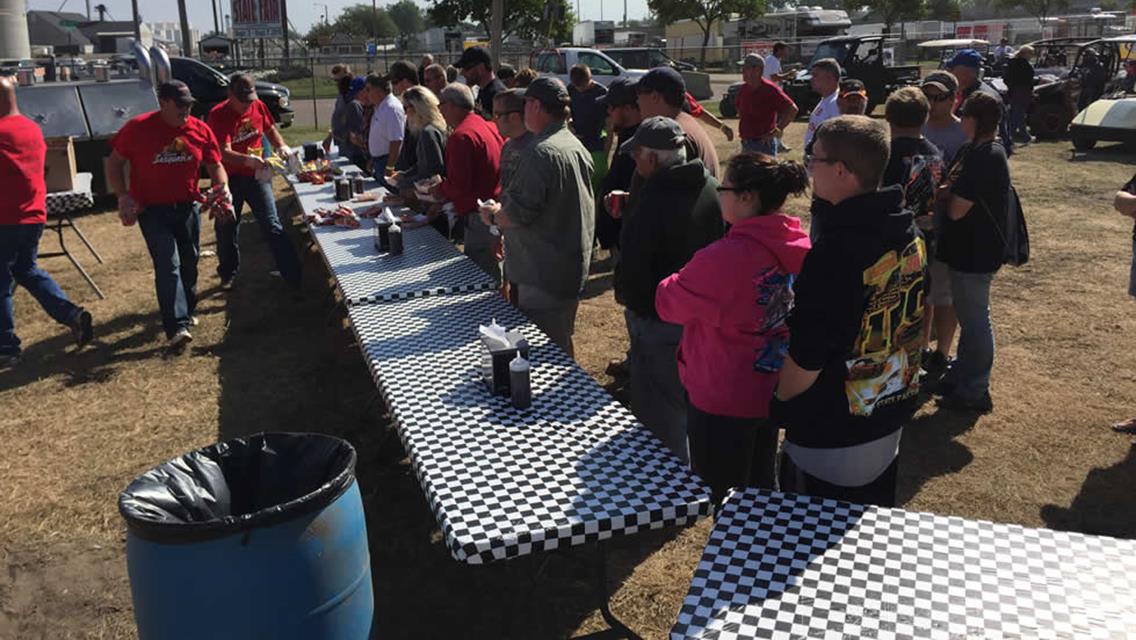 Jack Link’s provides free lunch in pits at WISSOTA 100