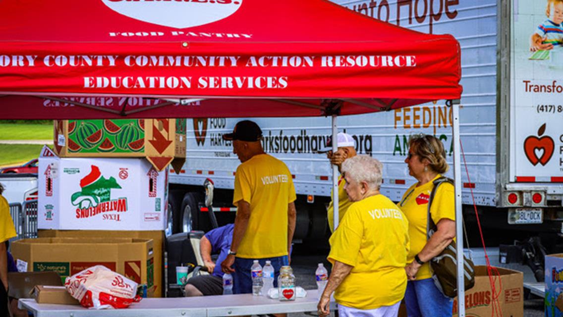 Lucas Oil Speedway&#39;s Ozarks Food Harvest Food Drive Night at the Races another big success