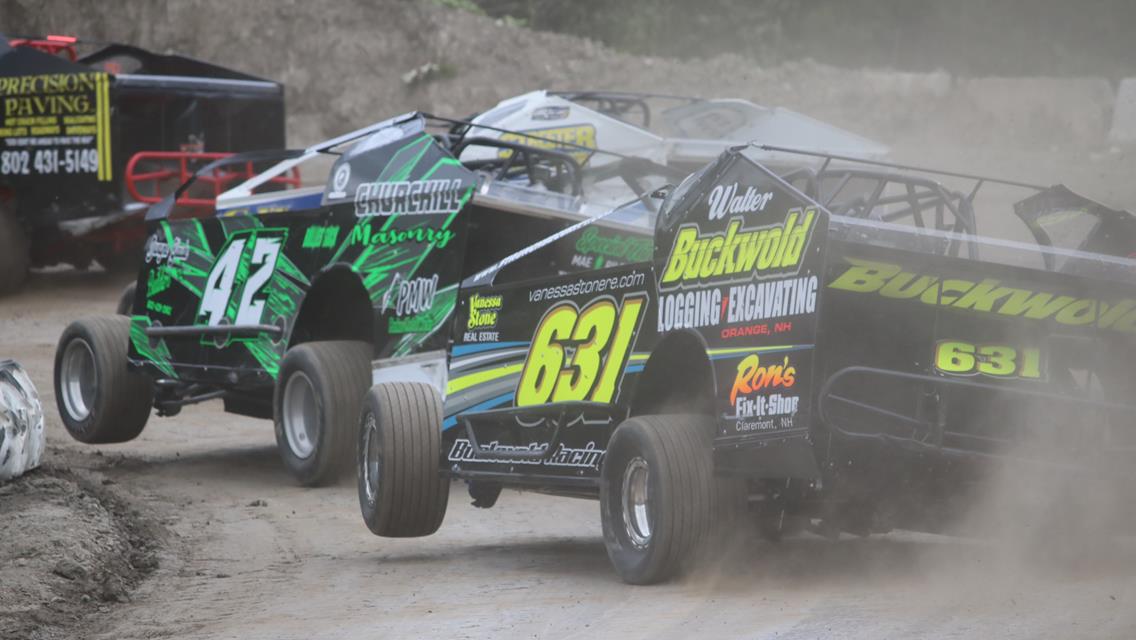 Simmons gets back to back wins in the Sabil &amp; Sons DIRTcar Sportsman Modifieds, Zach Audet comes out on top in the Peanuts Auto Four Cylinders