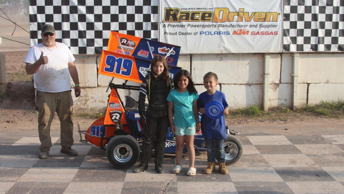 Amelia Hart rallies to claim her second win of the season
