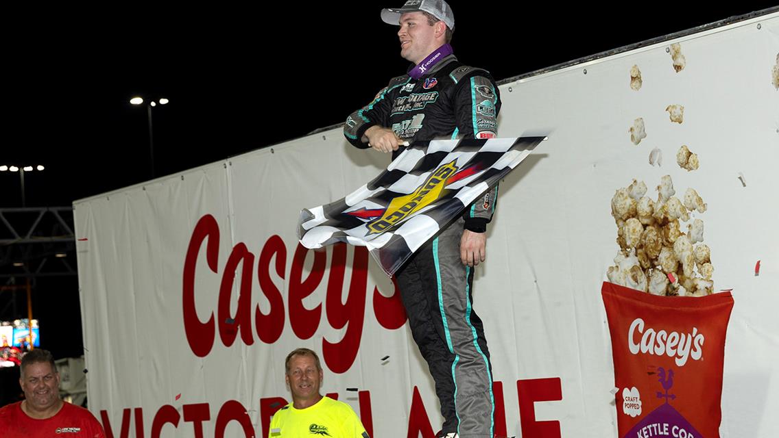 Bobby Pierce Breaks Through for $50,000 Knoxville Nationals Score!