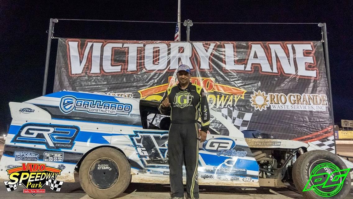 Fito Gallardo cruises in Modified at Vado Speedway Park