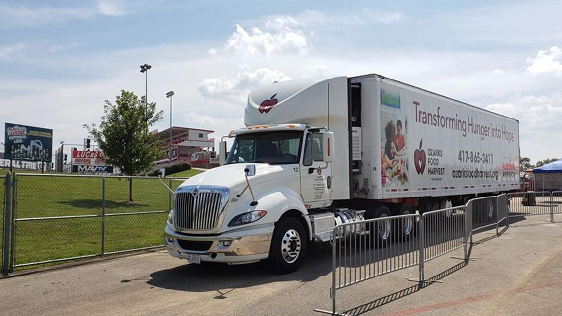 Lucas Oil Speedway fans deliver record amount on Ozarks Food Harvest Food Drive Night at the Races