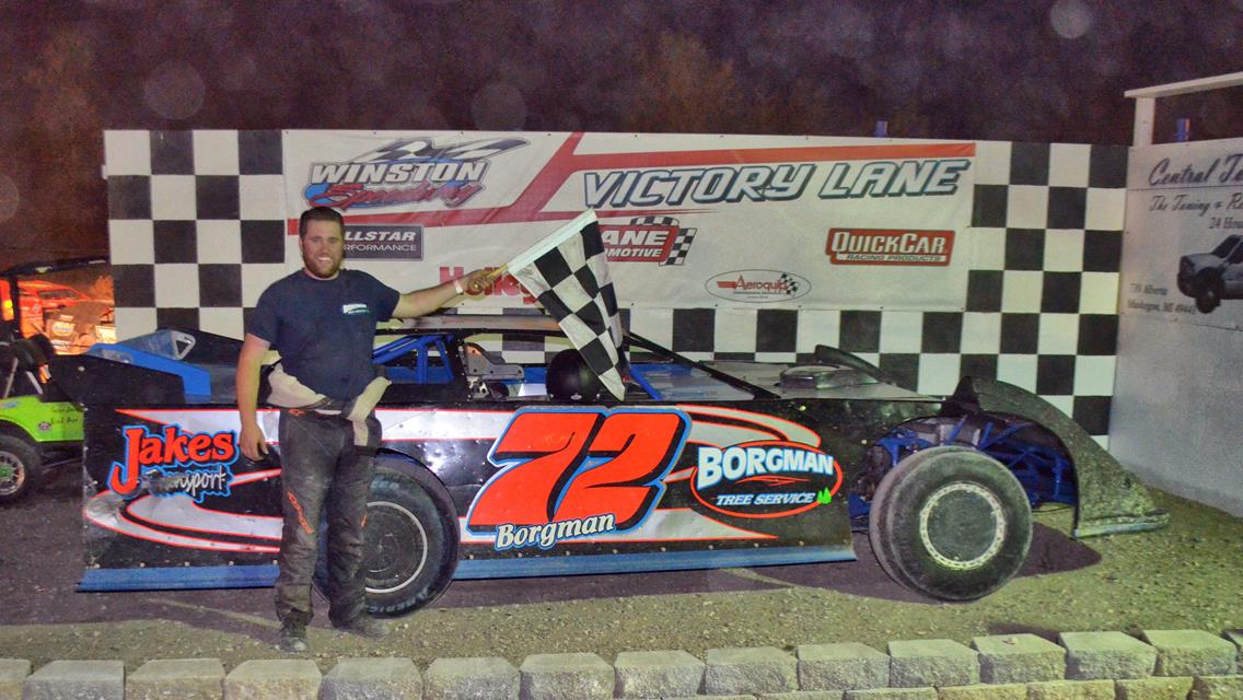 Kids Night at Winston Speedway Crowns Seven Feature Winners