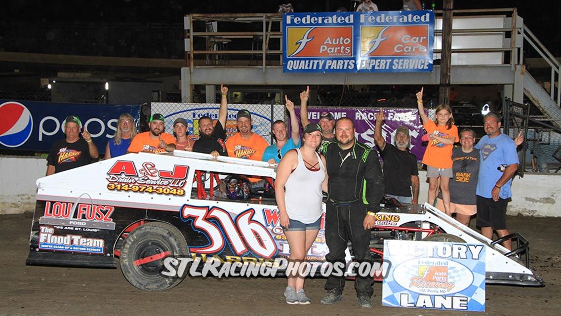 Trey Harris takes Federated Auto Parts Raceway at I-55 UMP Pro Modified win!