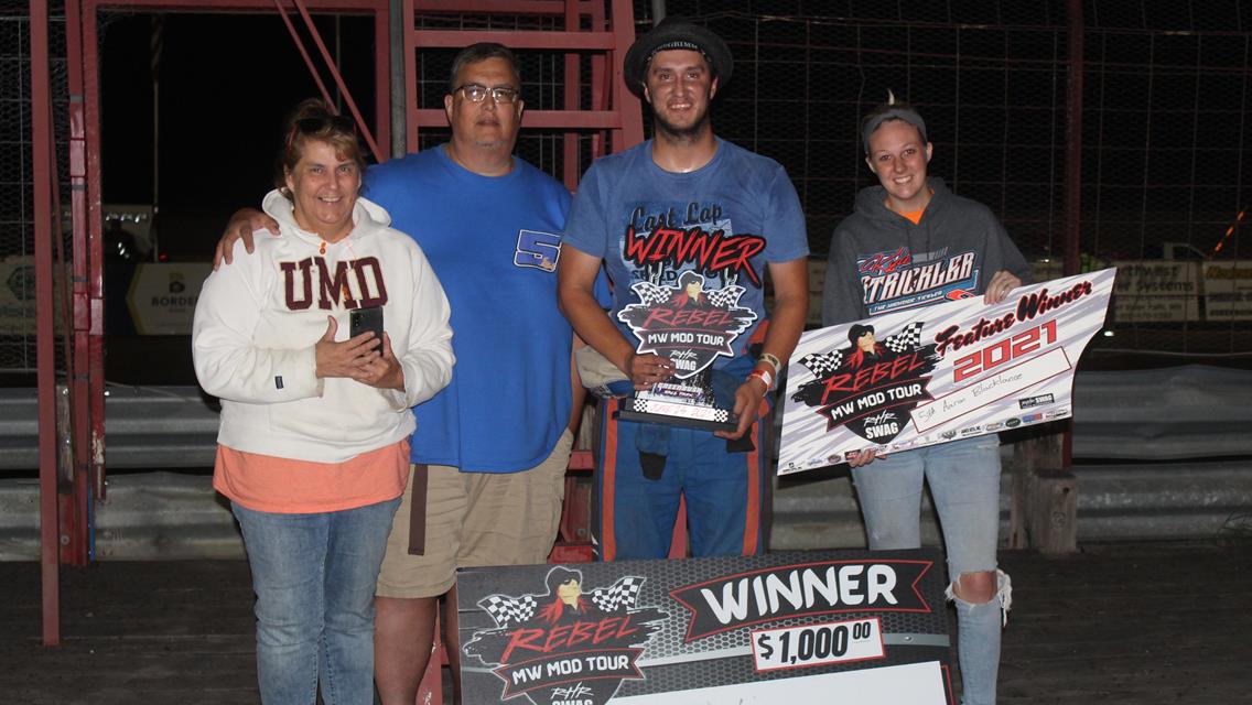 Modified Mania winners Johnson and Blacklance at GRP