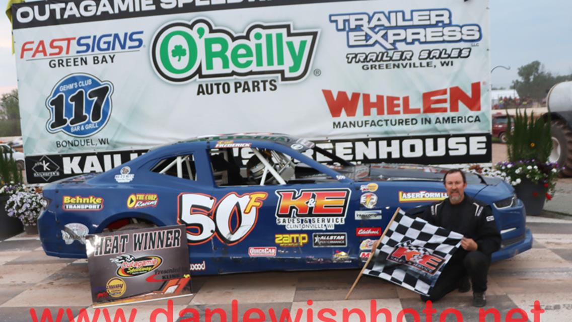 MIKE MULLEN DOUBLES UP ON OUTAGAMIE LATE MODEL, STOCK WINS