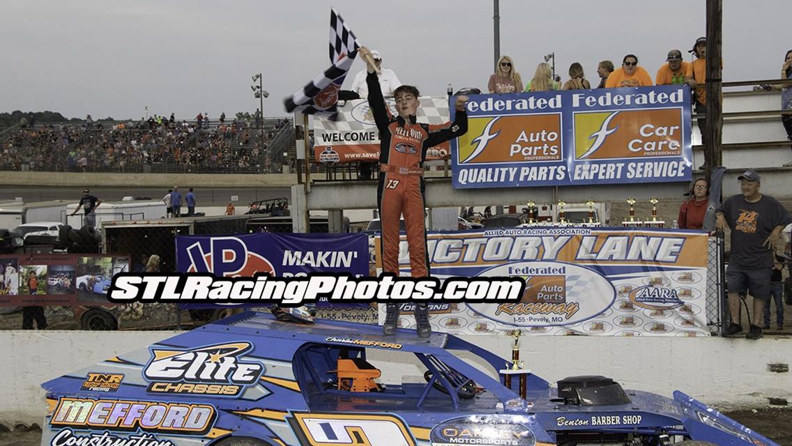 Record Crowd Witnesses Haudenschild Win Ironman 55 in Thrilling Fashion