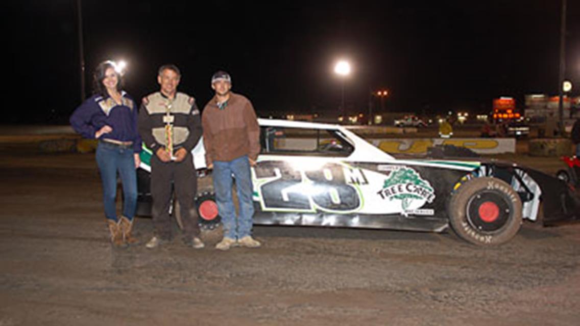 Marino Wins Special Saturday Night Street Stocks Point Race