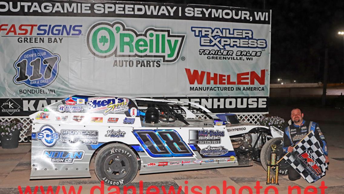 SCHEFFLER SAILS TO CAUTION FREE, OUTAGAMIE OPENER LATE MODEL WIN