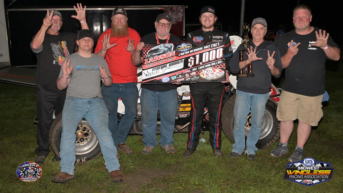 Wesley Smith tops USAC MWRA Sprints at I-35 Speedway