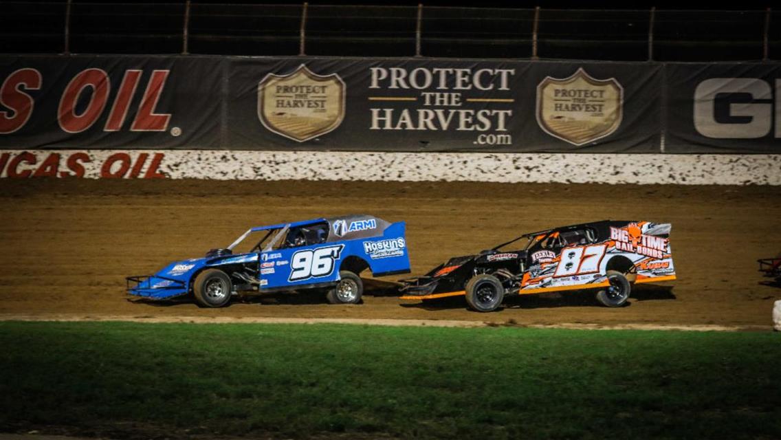 Fuqua returns to USRA Modified victory lane in Lucas Oil Speedway headliner