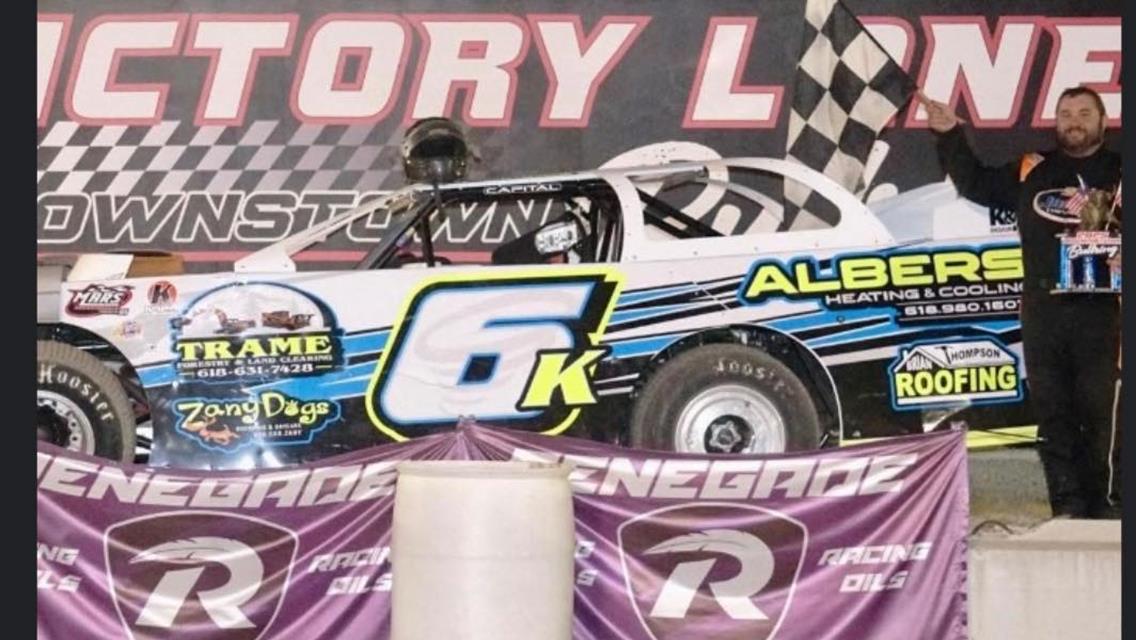 Michael Kloos picked up a DIRTcar Late Model feature victory at Brownstown Bullring.