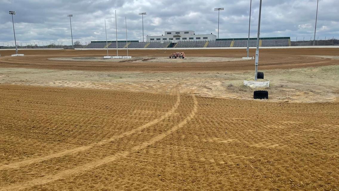 NOW600 Banner Flies at Outlaw Motor Speedway in 2024!