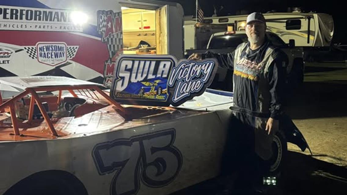 Thompson Nabs Win at Lake View
