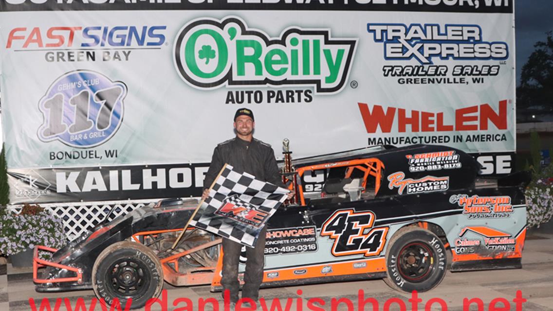 Mullen Doubles Down While Woods, Schmidt, and Booth Nab Fair Checkers