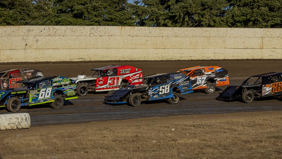 IMCA Modifieds racing to the end of the season here at GHR!