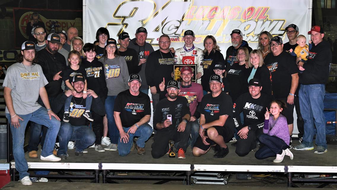 Cannon McIntosh opens 24th Lucas Oil Chili Bowl in victory circle