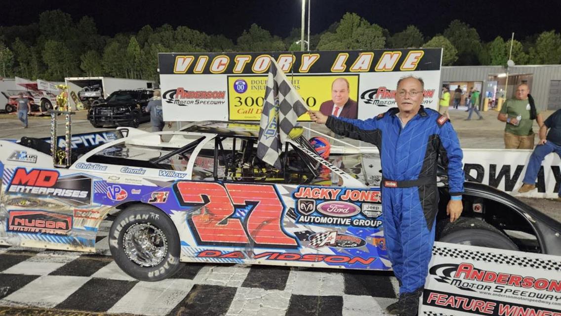 Mike Davidson topped the Red Clay Series in a rare asphalt appearance, winning at Anderson Motor Speedway on Friday, September 19.