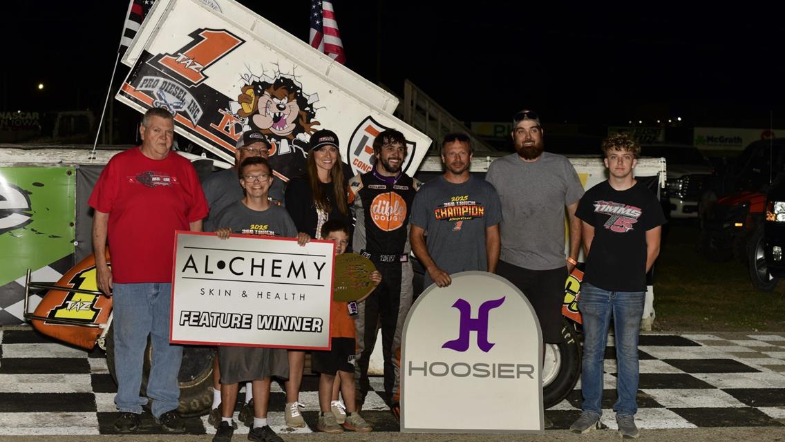 Tasker Phillips Caps Championship Season with $3,000 Hawkeye Downs Win!