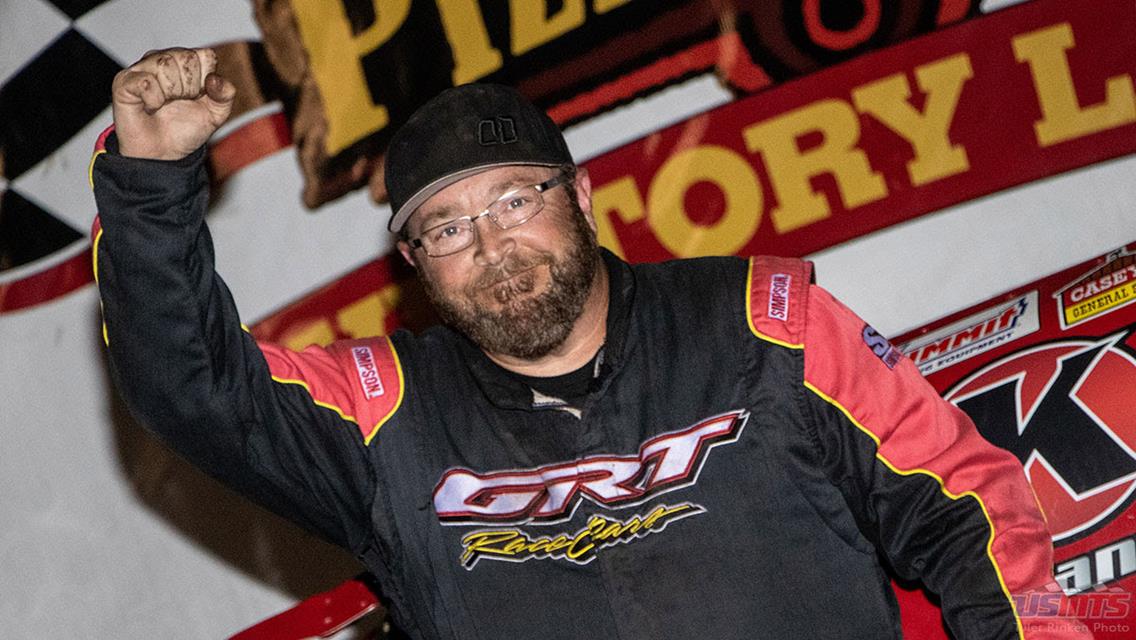 Phillips emerges victorious in USMTS at Rapid Speedway