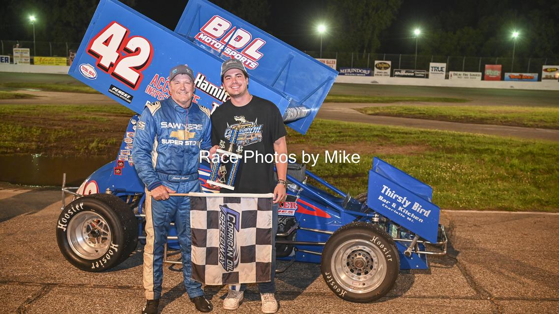 Corrigan Oil Speedway Beats Mother Nature for Autograph Night Presented By Shaheen Chevrolet Cadillac of Lansing, MI!