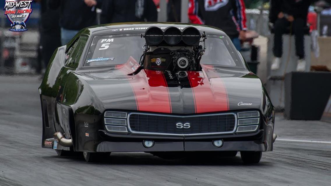 Mid-West drivers in Action at IHRA Outlaw Pro Mod Nationals
