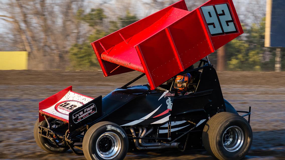 Weaver Showing Improvement With Each Lap in 360 Winged Sprint Car