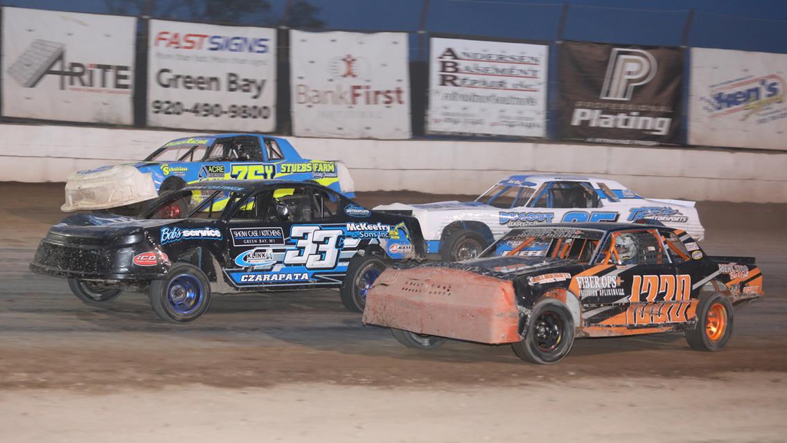 “Mighty” Mike Mullen tops Modified field at Outagamie Speedway