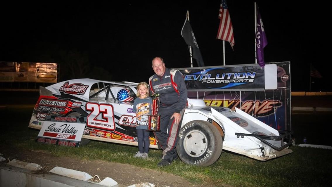 Gilbertson back in Victory Lane at Casino Speedway