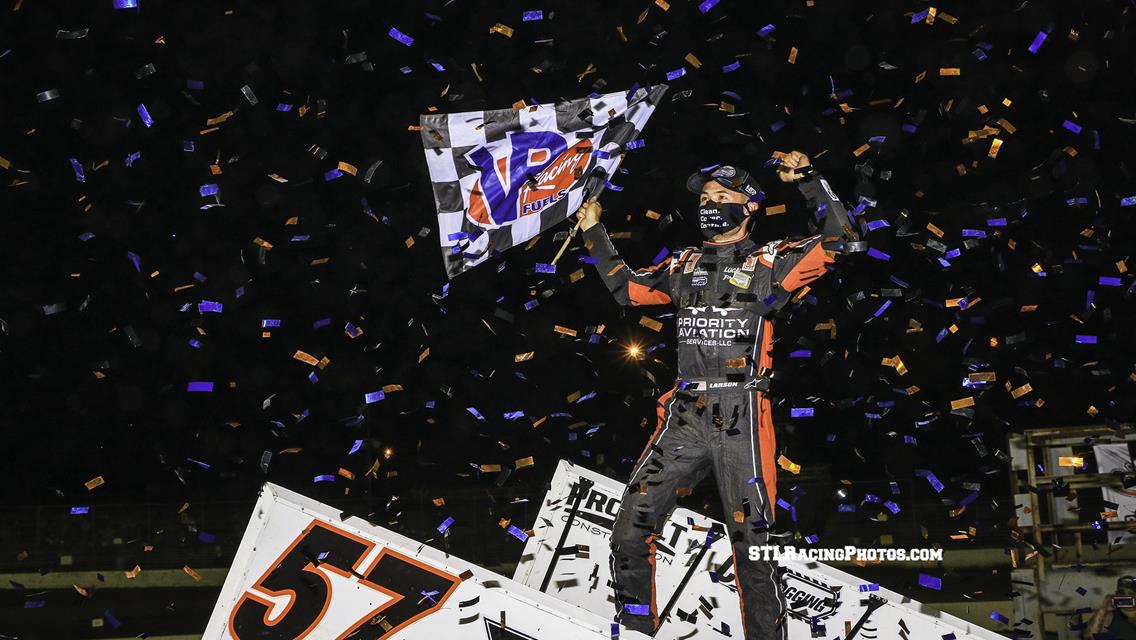 Kyle Larson earns emotional World of Outlaws win at I-55