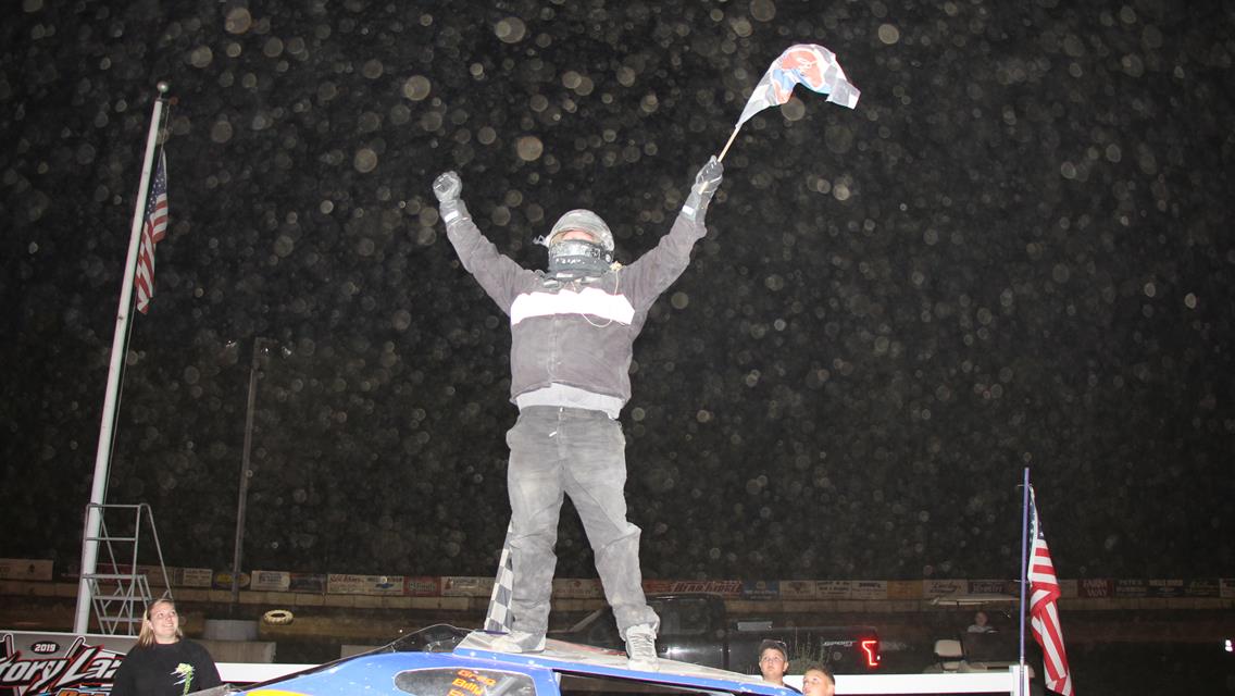 Richie Simmons FINALLY Victorious in the Sabil &amp; Sons DIRTcar Sportsman Modifieds, Tad Kingsbury overall winner in the Wells River Chevrolet DIRTcar S