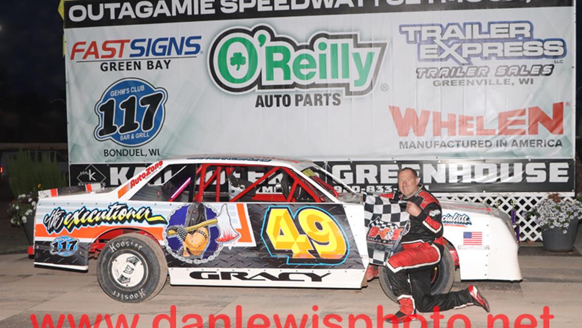 MIKE MULLEN DOUBLES UP ON OUTAGAMIE LATE MODEL, STOCK WINS